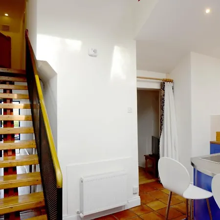 The Helm Sea View House Apartment