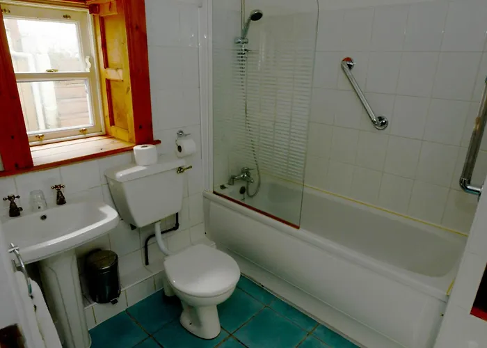 The Helm Sea View House * Westport