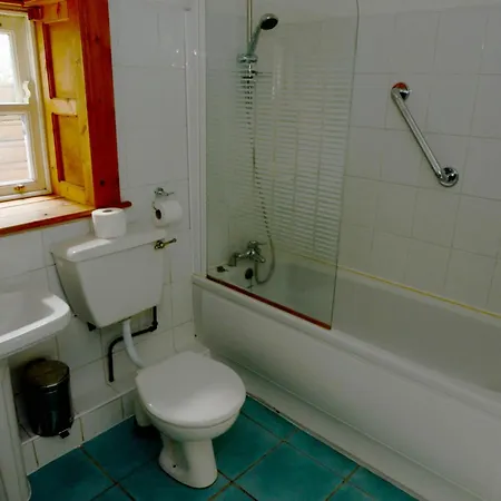 The Helm Sea View House * ويستبورت